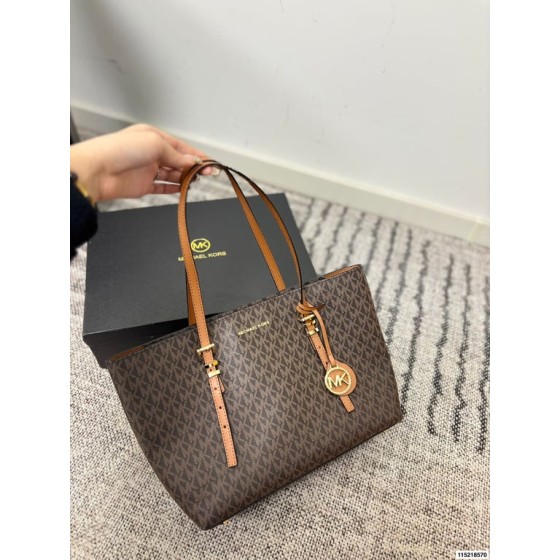 Michael Kors Jet Set Travel Tote Bag